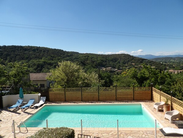 Pool - GITE LES LAVANDES-MAS DU VIEUX CHENE-WITH POOL- PEACEFUL  (Salavas)