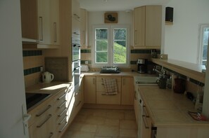 Fridge, microwave, oven, stovetop - Architect house built in 2011 mountain view (Ascain)