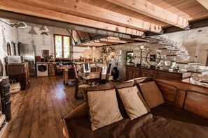 Interior - Mas in Cevennes, natural pool, charm and exception. Near alès. (Soustelle)