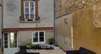 Bed & Breakfast in Hautvillers, Wiege des Champagners (5 Min. Epernay, 15 Min. Reims)