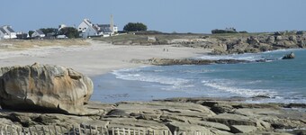 Casa Familiar à Beira-mar com Jacuzzi, a 800 m das Praias, Reformado em 2018