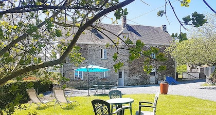 Grande maison de caractĂšre en plein coeur de la Suisse Normande