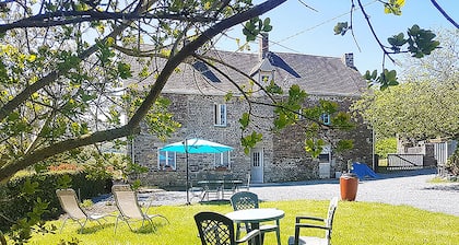 Grande maison de caractère en plein coeur de la Suisse Normande