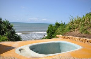 Beach nearby - Tanzanian beach villa with a lovely beach just for you ! (Tanga)
