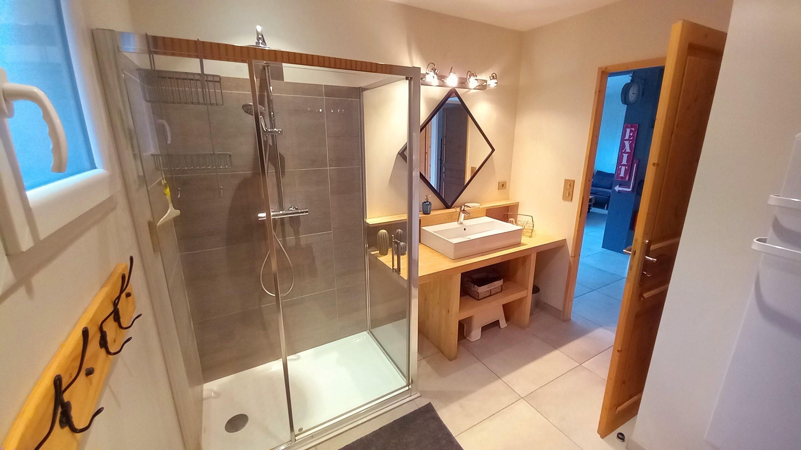 House near the lake, sauna, canoe mountain bike