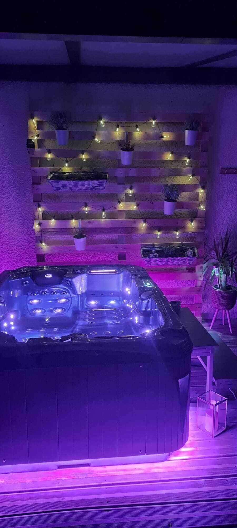 Bain à remous extérieur
