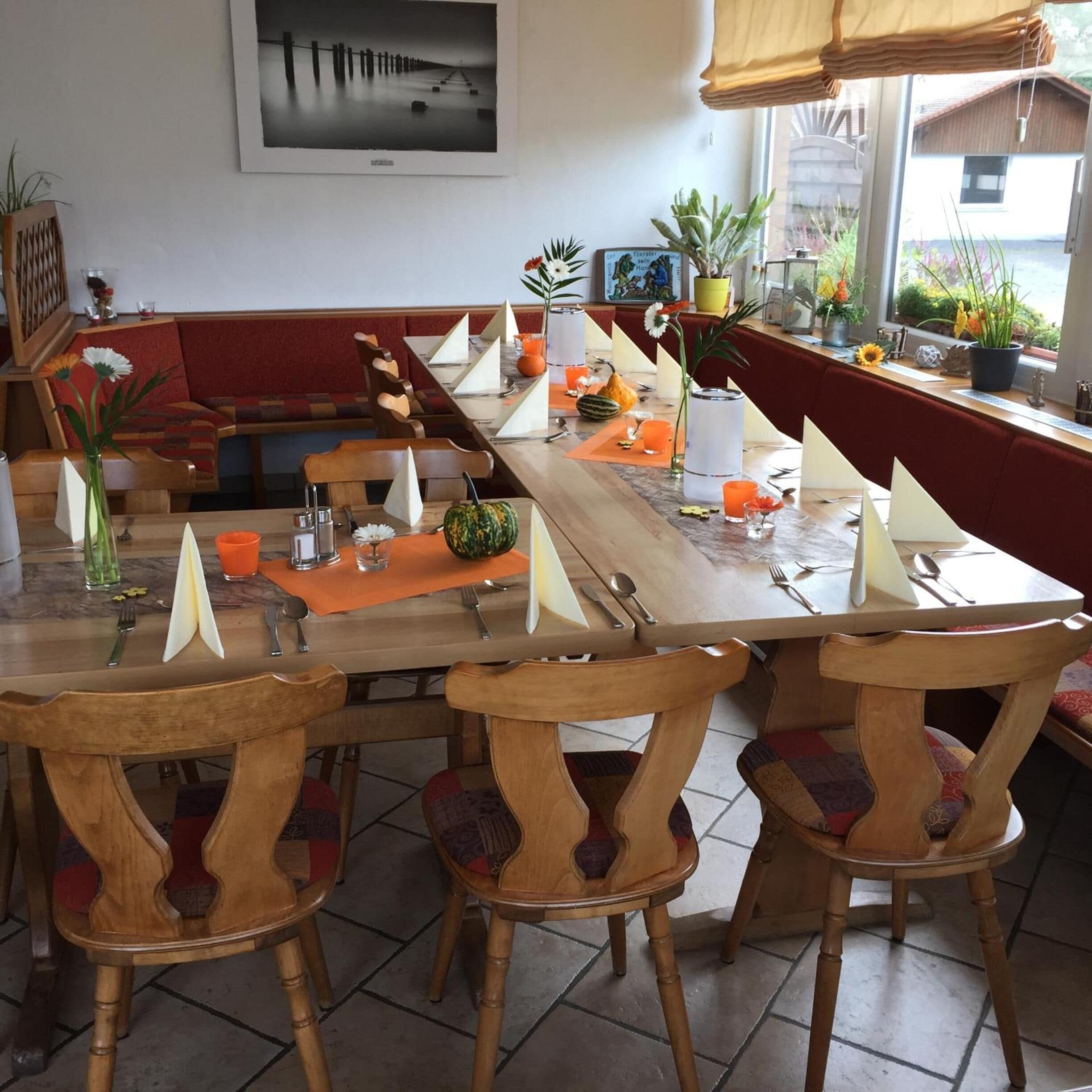 Lunch and dinner served, Regional cuisine