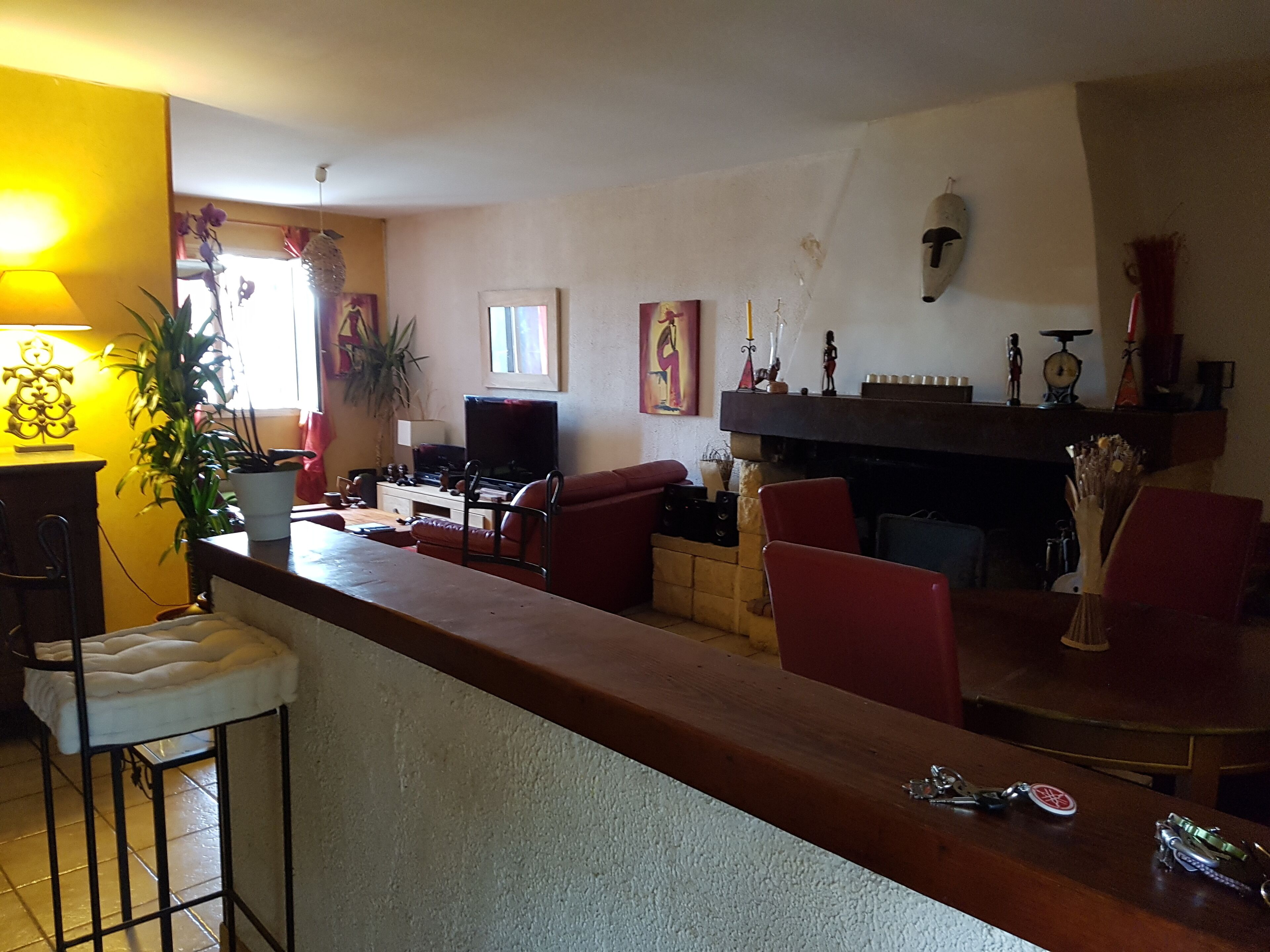 Villa Béziers. very quiet area.