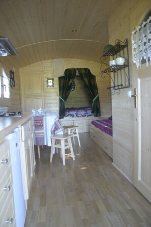 1 soveværelse, sengetøj