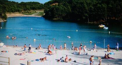 App. au pied de la Cité, parking privé
SPECIAL OFFRE Juillet-Août 20% réduction.