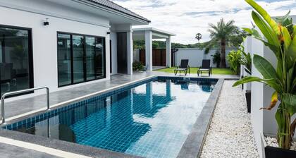 Neue Villa mit Pool und Whirlpool - 900 m vom Strand Pak Nam Pran entfernt