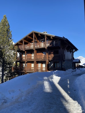 Exterior - Arcs 2000, new 95m² apartment in a chalet, 2 min from the slopes, wifi, pkg (Bourg-Saint-Maurice)
