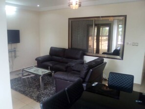 Téléviseur, sélection de musique, chaîne audio