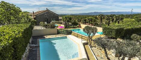 Piscine extérieure, piscine chauffée