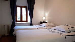 3 Schlafzimmer, Bügeleisen/Bügelbrett, Internetzugang, Bettwäsche