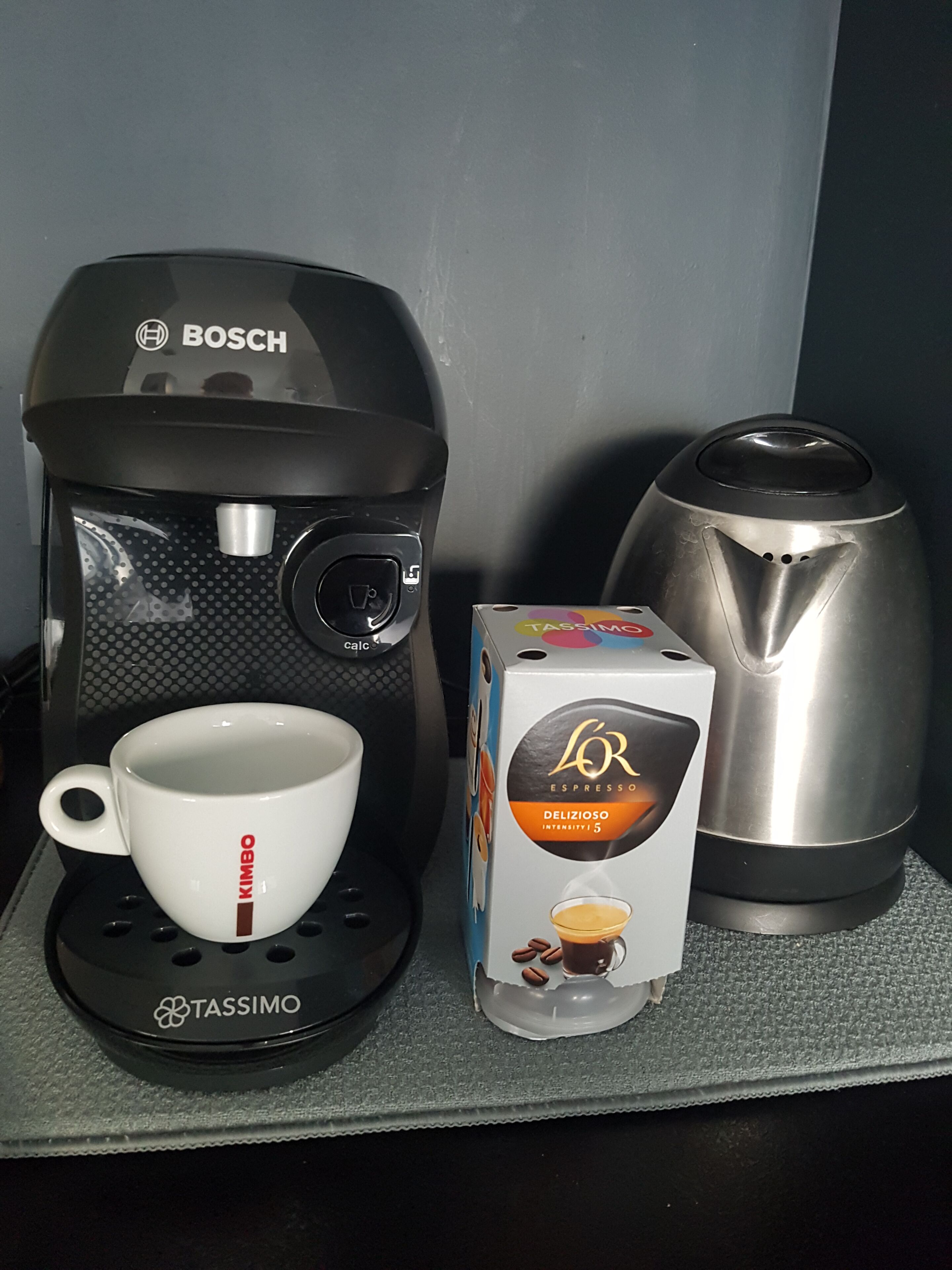 Nice view, quiet 2 rooms new, free parking