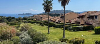 Mini villa de 40m2 con vistas al mar palombaggia