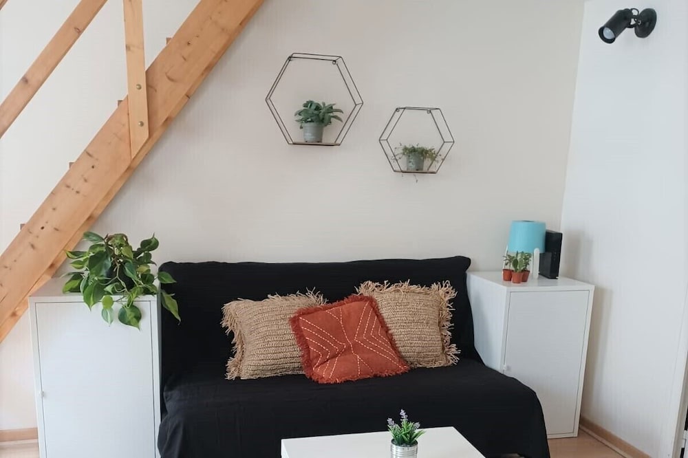 Duplex near Mans station