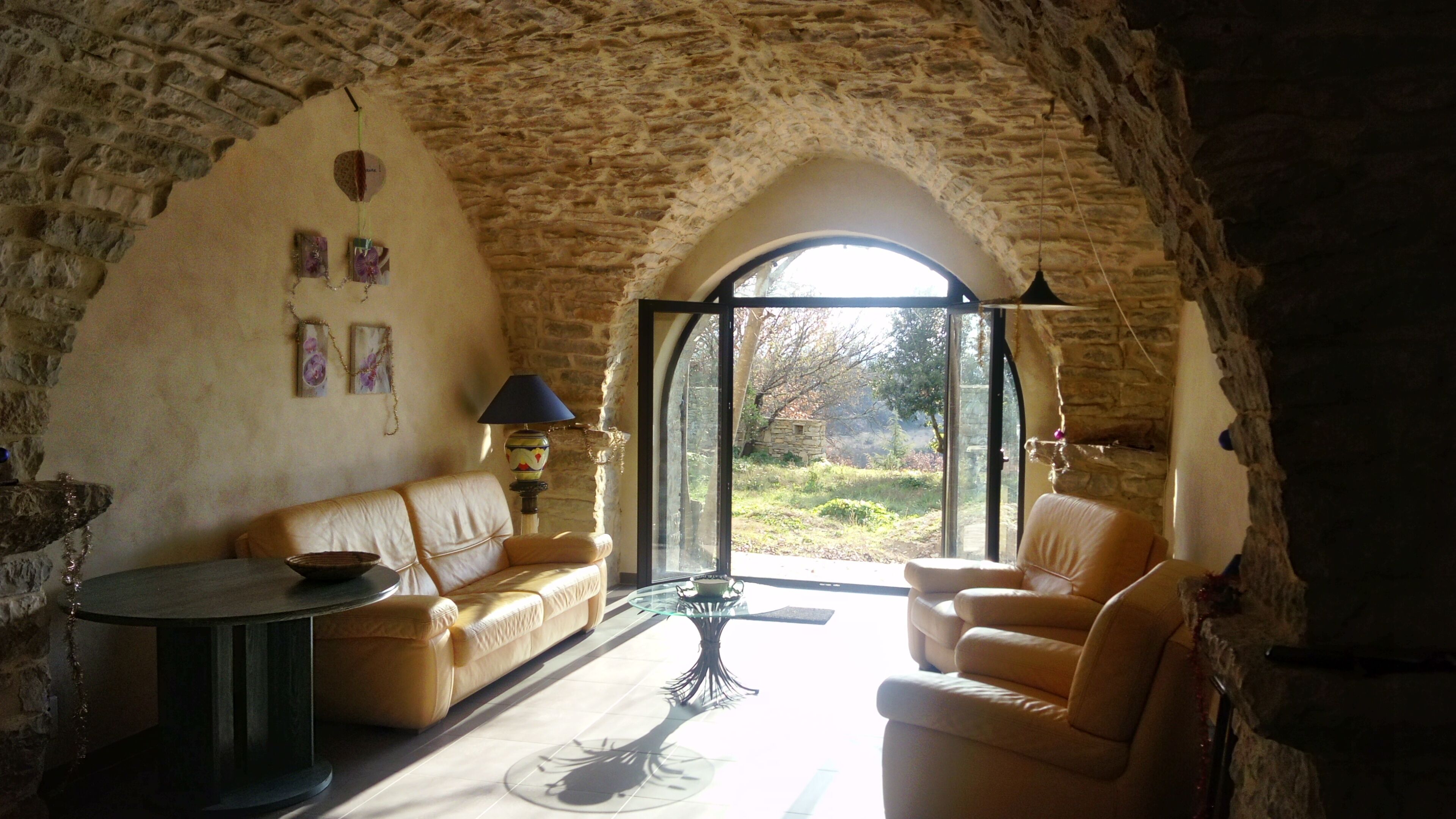 At the gates of the Cevennes, renovated stone house, very quiet, private land