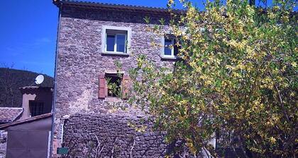 Charmant appartement dans le parc national des Cévennes