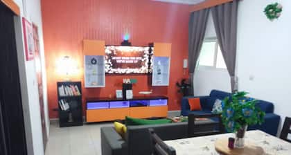 SCHÖNE 2-ZIMMER-WOHNUNG IN LA RIVIERA