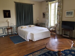 10 Schlafzimmer, Bügeleisen/Bügelbrett, WLAN, Bettwäsche