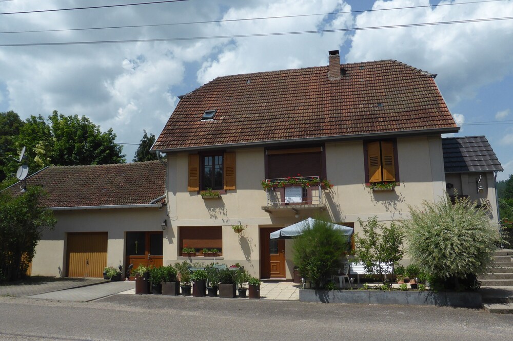 Spacious accommodation of 85 m2, very bright