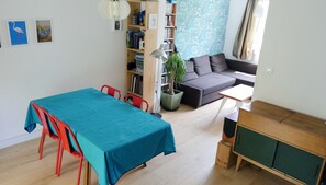 Books, video library, stereo