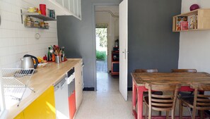 Kühlschrank, Ofen, Herdplatte, Geschirrspüler