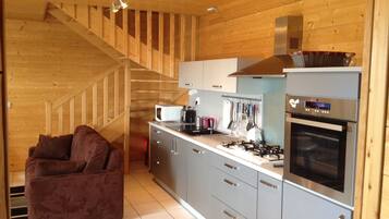 Réfrigérateur, micro-ondes, four, lave-vaisselle