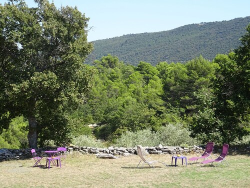 Cante Grillet en Provenza en el Luberon