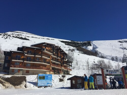 °´Coup de Coeur´° Appt de charme 6p.40m2-Pied des pistes-Vue panoramique balcon