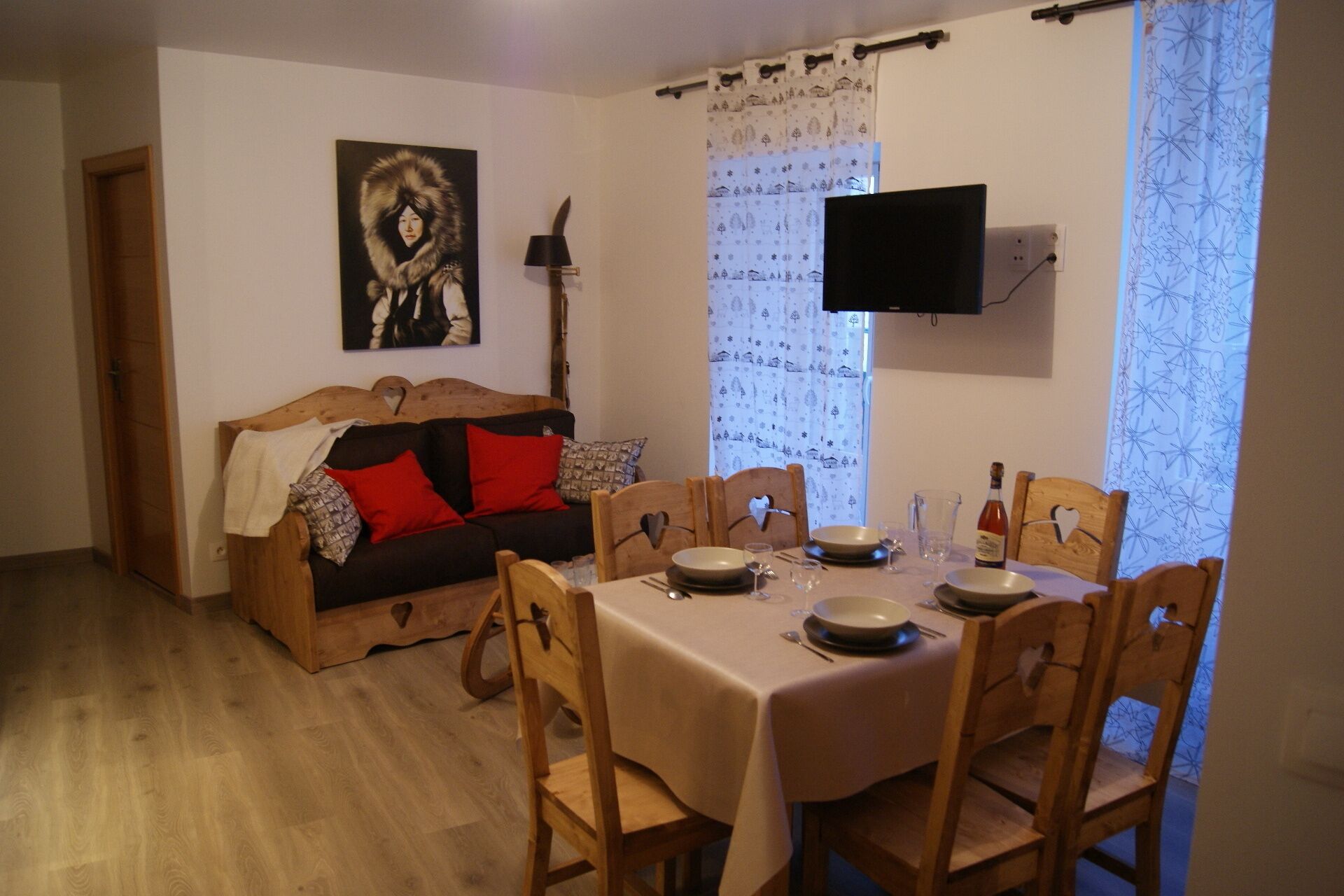Very nice recent apartment ideally located, classified 3 stars.