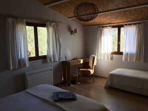 2 bedrooms, desk, iron/ironing board, travel cot