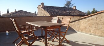 Dorpshuis aan de voet van de Mont Ventoux