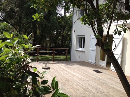 Villa 8 people + wooded park - 200 m from the beach 