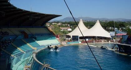 CARQUEIRANNE APPARTEMENT AVEC PISCINE A 2MN DE LA PLAGE