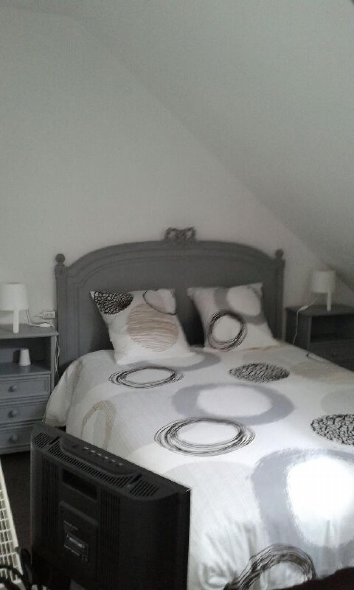 BED AND BREAKFAST (1)