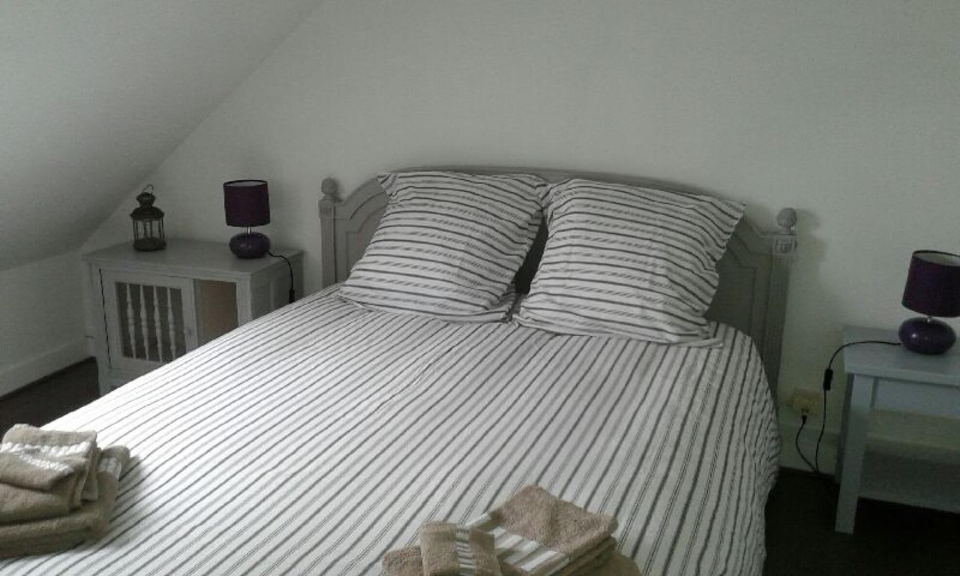 BED AND BREAKFAST (1)