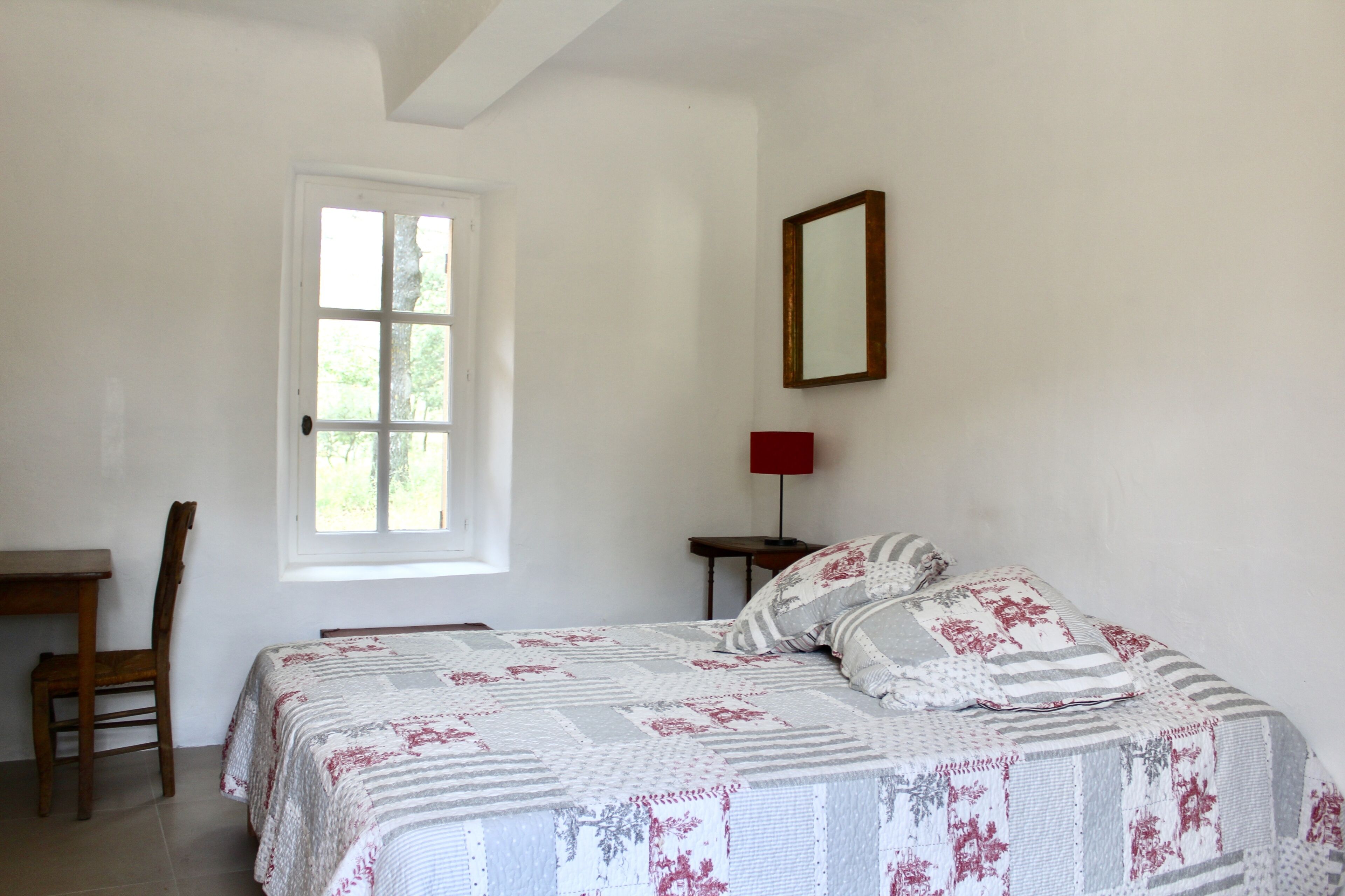 privatization of the hamlet of Garandeau couch 50 p. and reception room of 200 p.