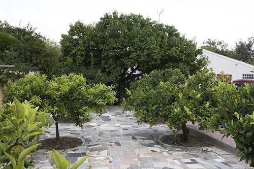 Smuk renoveret villa med privat pool på 1300 meters grund, meget stille