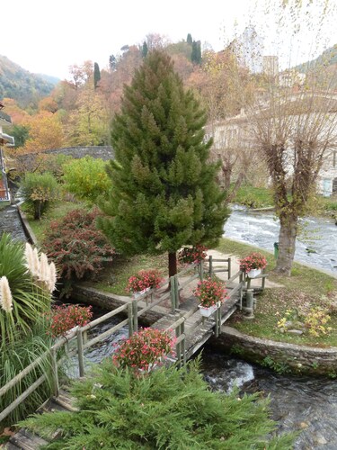 SEASONAL GITE AXAT AUDE BETWEEN SEA AND MOUNTAIN IN THE COUNTRY OF CASTLES CATHARES
