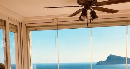 Villa pleine vue mer + Piscine chauffée