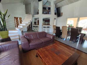 Smart TV, fireplace, table tennis, books