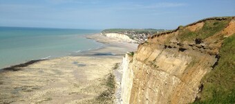 Detached house 4 to 6 people in peace, 5 minutes from the sea on foot 8),