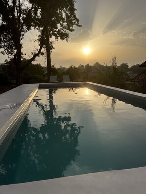 Ulkouima-allas, lämmitetty uima-allas