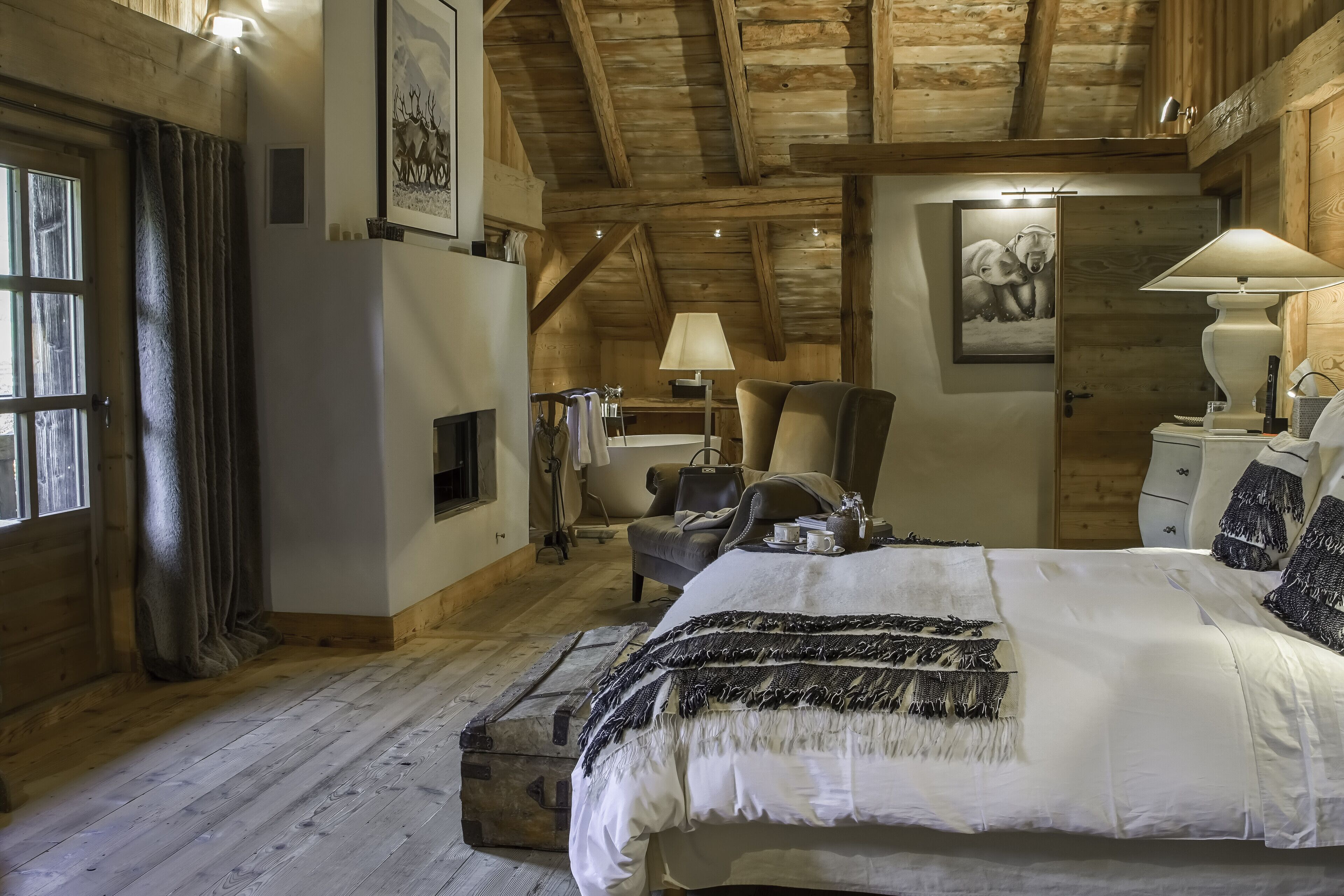 6 camere, una cassaforte in camera, ferro/asse da stiro