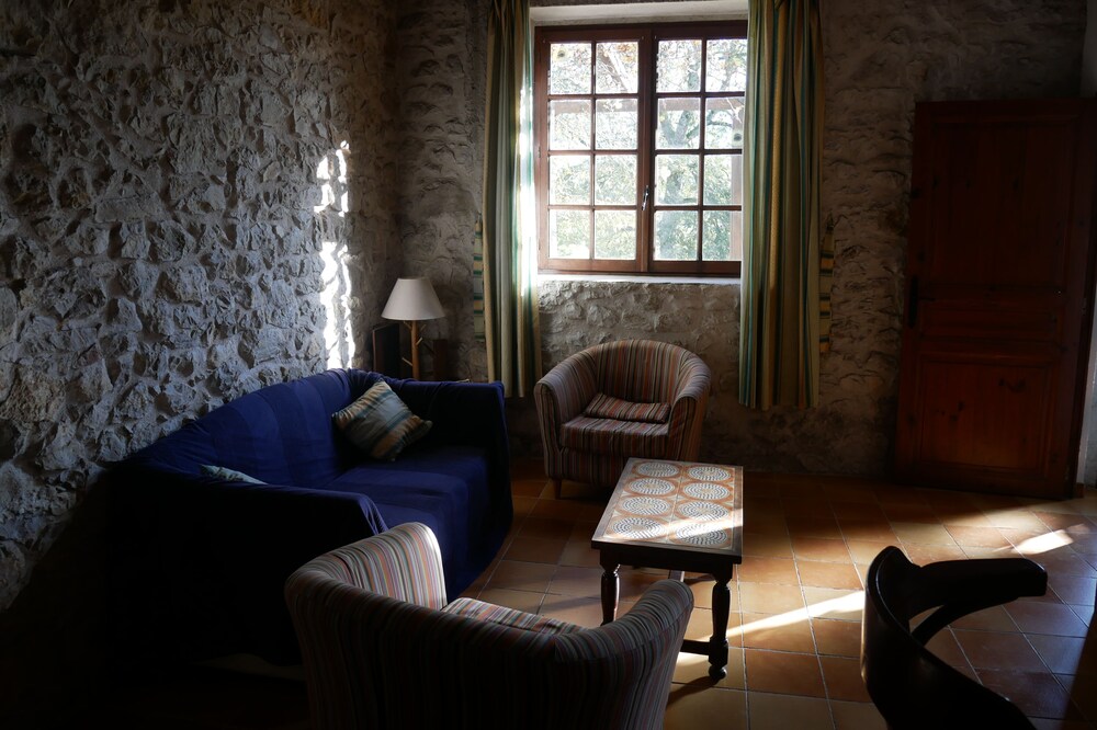 Cottage in the countryside for 4 or 5 people