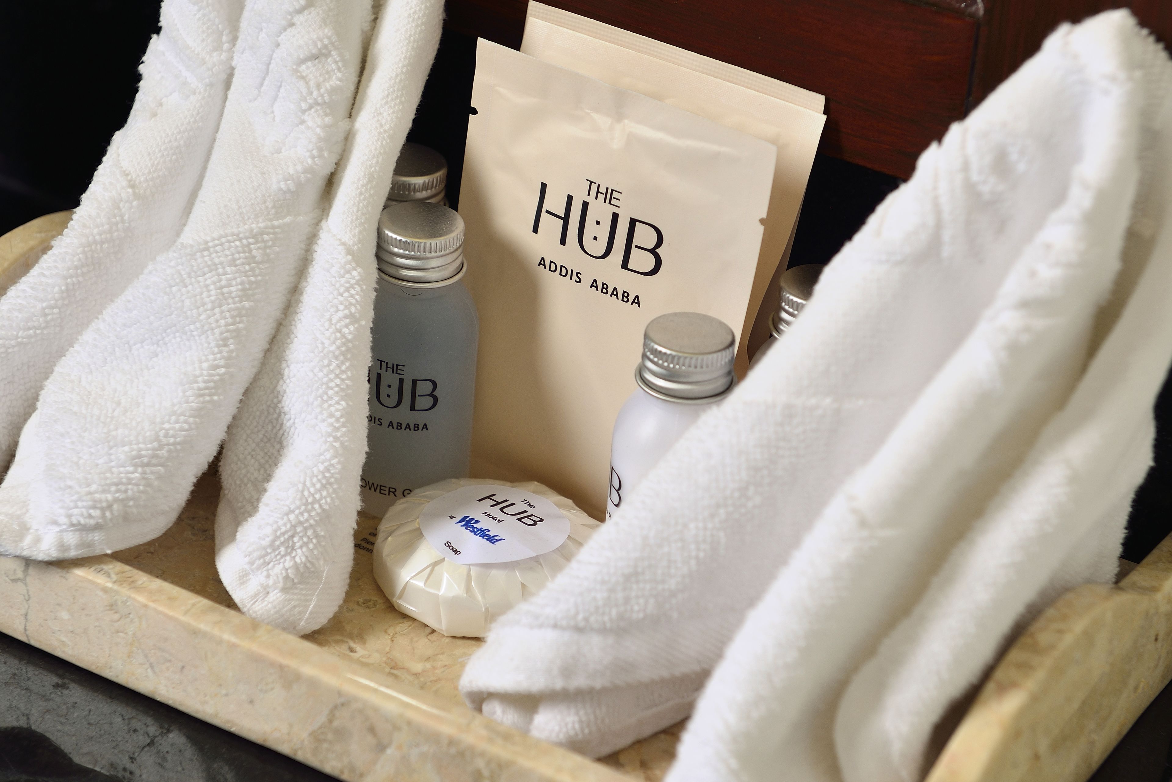 deluxe room, 1 king bed | bathroom | combined shower/bathtub, free toiletries, hair dryer, slippers