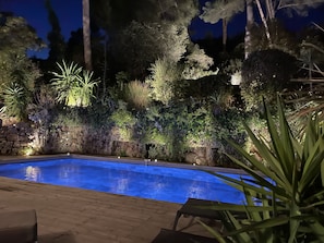 Outdoor pool, a heated pool - Luxurious villa at Cap d'Antibes (Antibes)